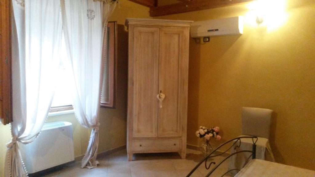 Вилла Borgo Santa Lucia Кропани Экстерьер фото