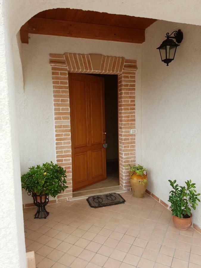 Вилла Borgo Santa Lucia Кропани Экстерьер фото