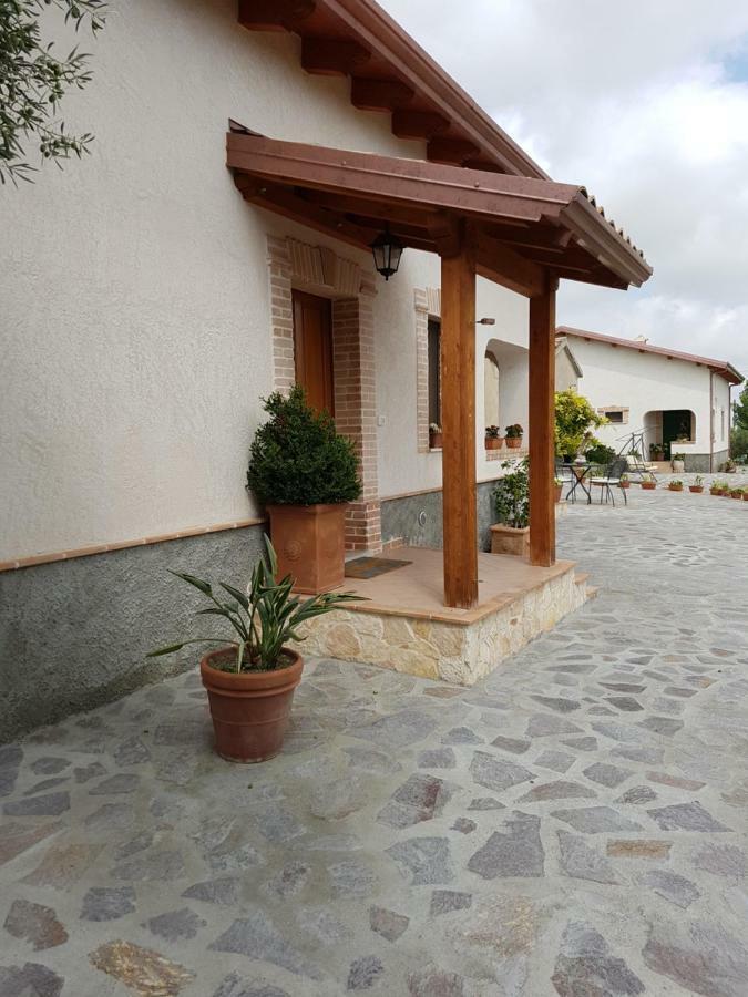 Вилла Borgo Santa Lucia Кропани Экстерьер фото